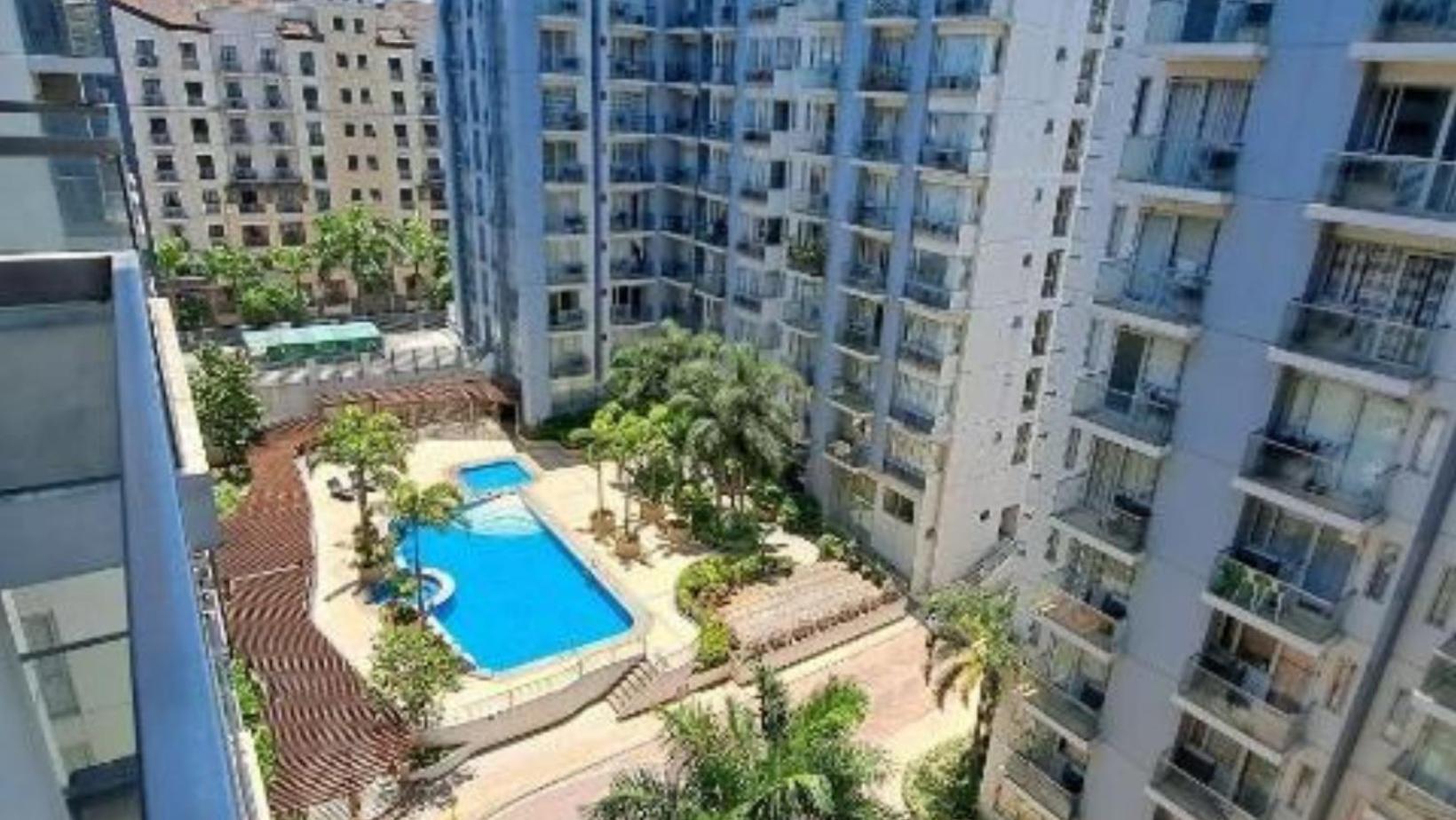 One Palm Tree Villas Condominium - Studio 10O With Balcony - Across Terminal 3 Airport Манила Экстерьер фото